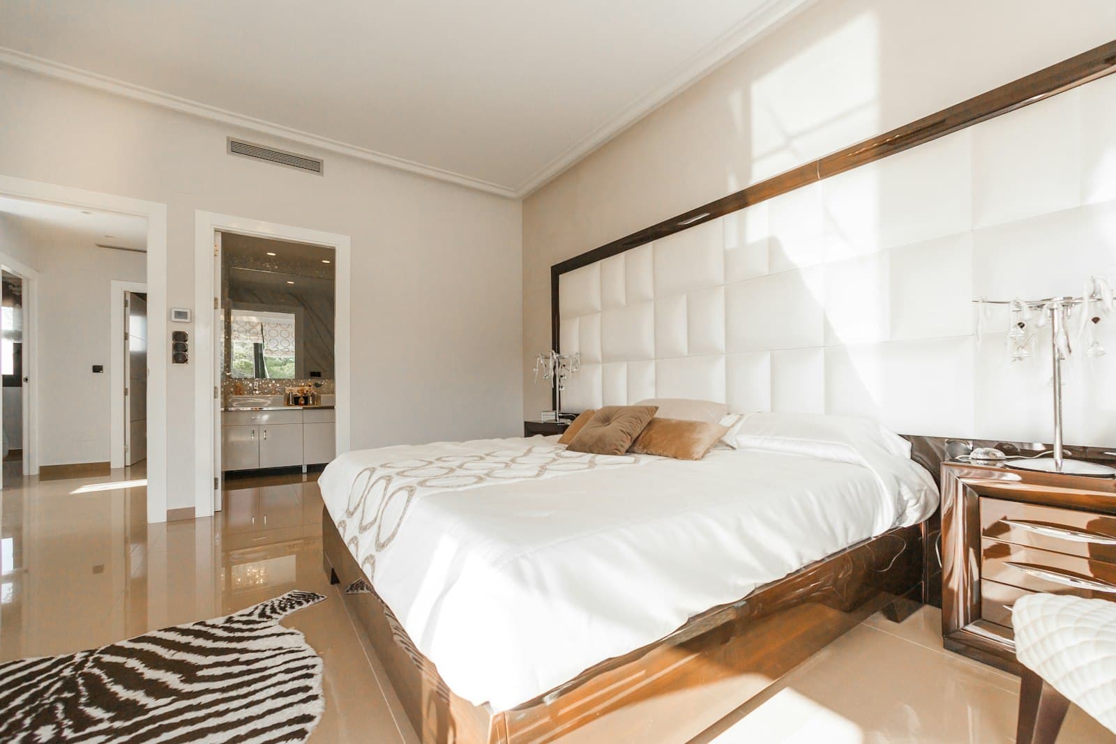 Karen Greenwood Townhouses photo 2